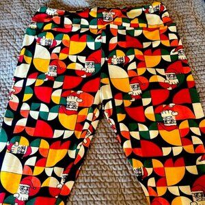 LuLaRoe Santa patterned Tall Curvy leggings